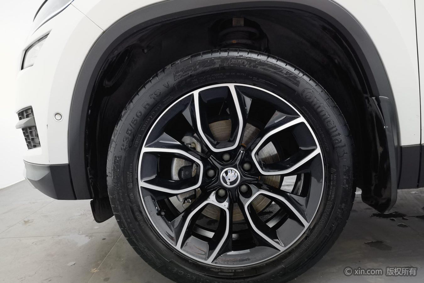 Skoda Kodiaq 2019 TSI330 7 мест Luxury VI