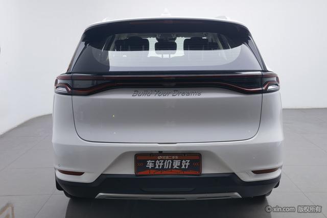 BYD Tang 2018 2.0 T AT Premium 7 V — фото 3