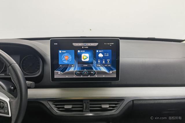 BYD Tang 2018 2.0 T AT Premium 7 V — фото 13