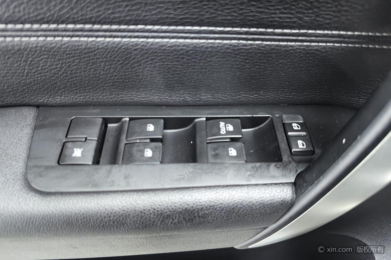 Chevrolet Captiva — фотографии объявления, Фото 13