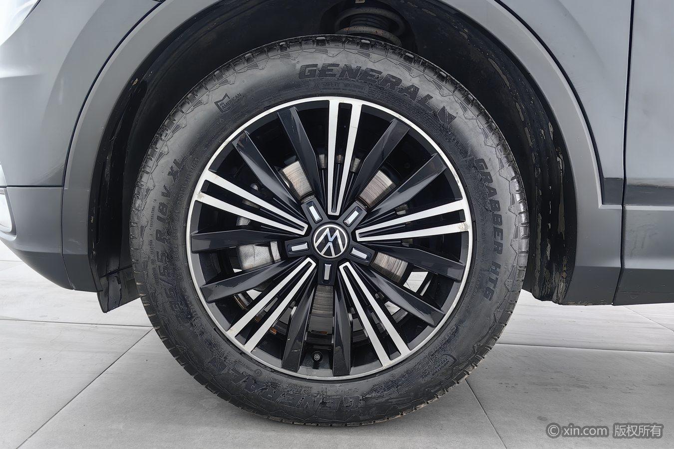 Volkswagen Tiguan L L 2021 330TSI AT Smart