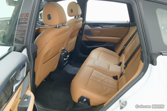 BMW 6-Series GT 2018 630i M — фото 19