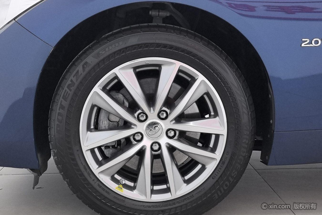Infiniti Q50L 2018 2.0T Comfort VI