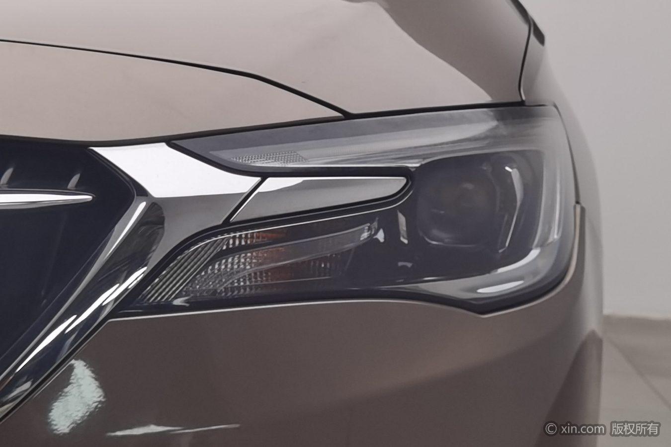 Buick GL6 2021 323T Luxury