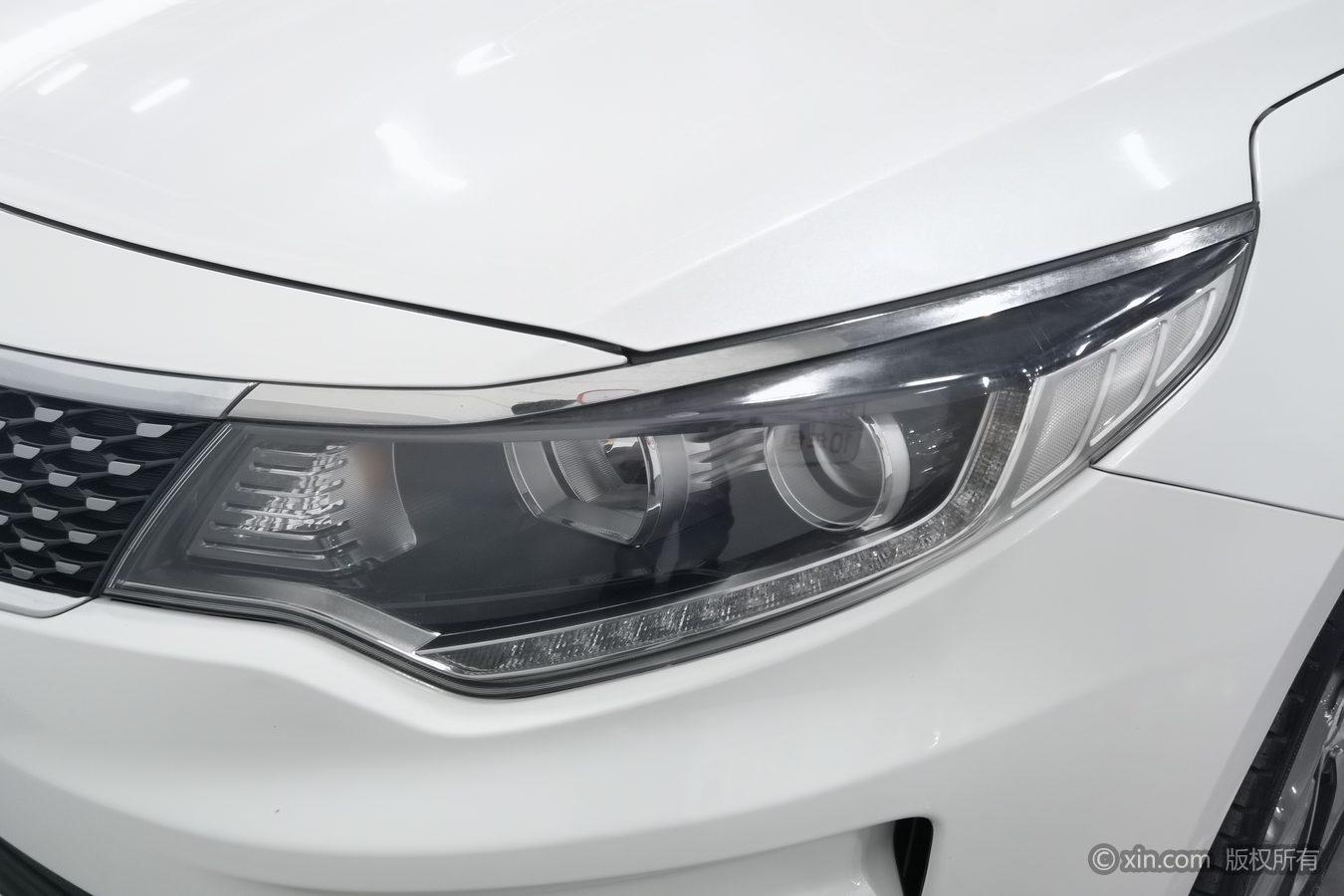 Kia K5 2016 2.0L AT LUX