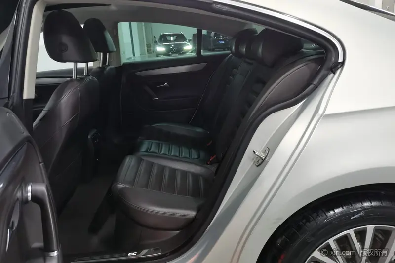 Volkswagen CC — фото 14