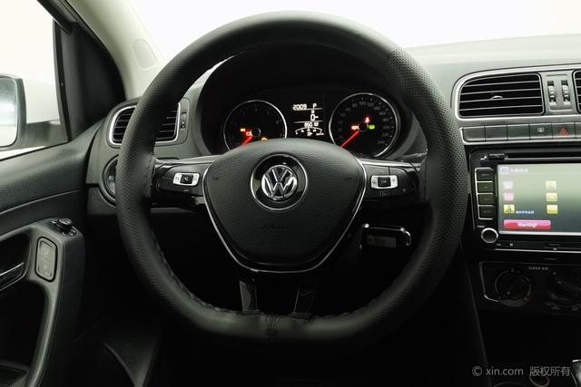 Volkswagen Polo 2016 1.6 L ATComfort — фото 15
