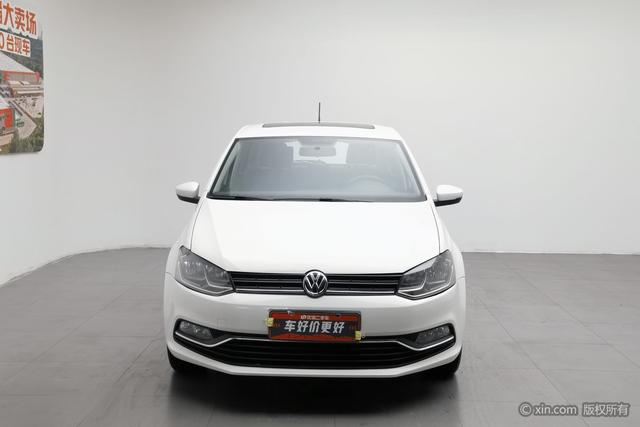 Volkswagen Polo 2016 1.6 L ATComfort — фото 2