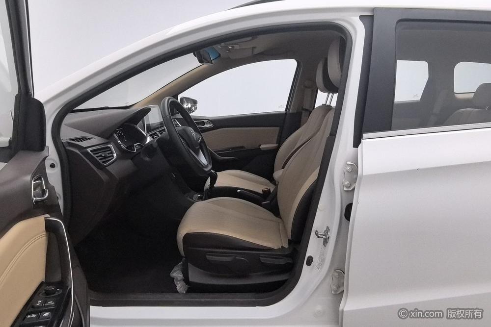 Baojun 310W, фото 17