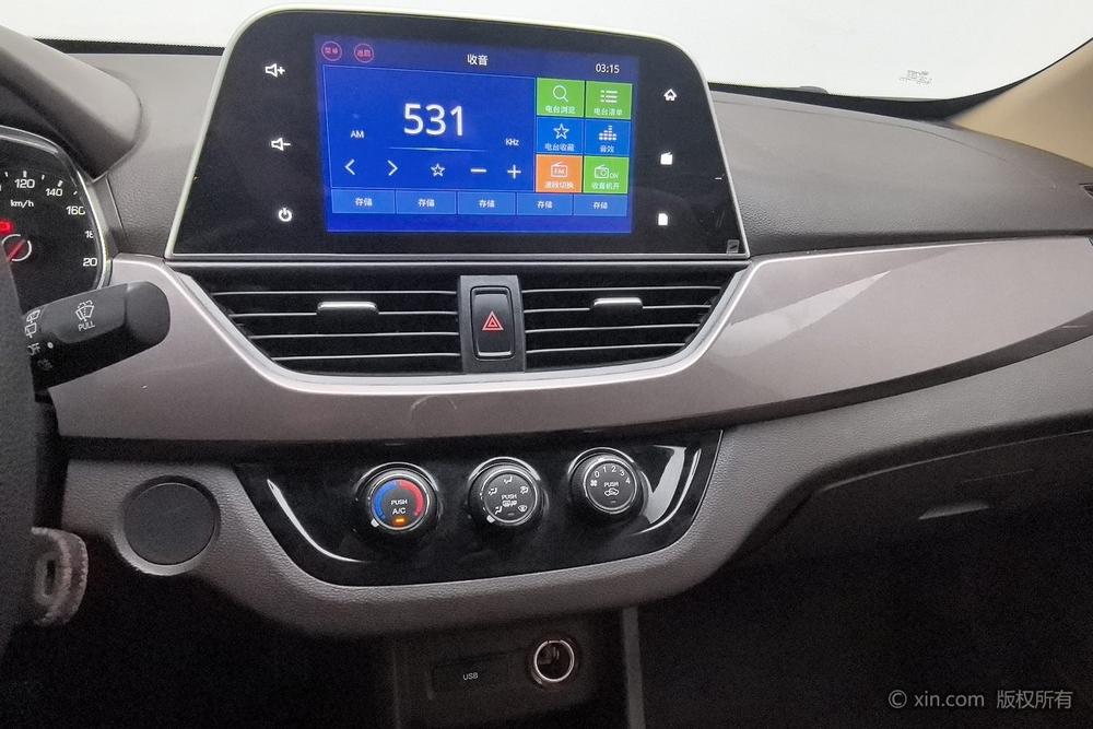 Baojun 310W, фото 12