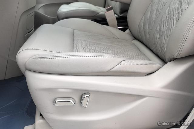 Buick GL8 2023 ES 2.0 T Comfort — фото 18
