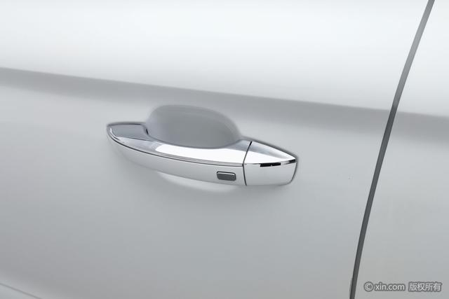 Roewe i5 2020 1.5 L MT 4 G — фото 10