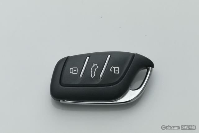Roewe i5 2020 1.5 L MT 4 G — фото 6