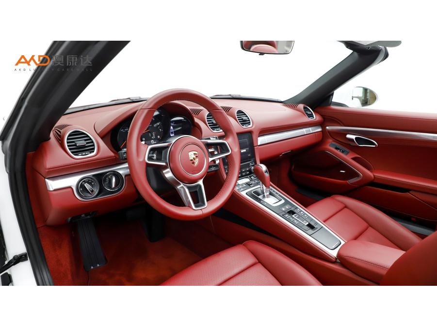 Porsche 718 2024 2.0T AT 2 мест