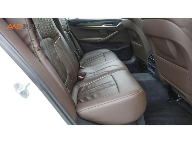 BMW 5-Series 2018 530 Li Leading — фото 8