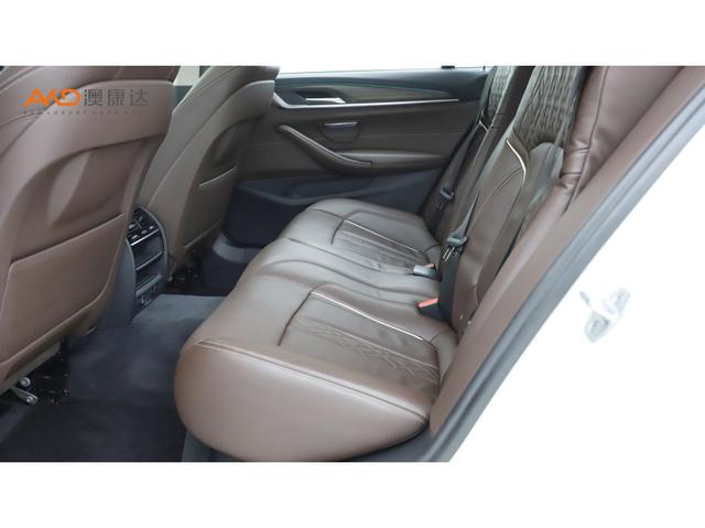 BMW 5-Series 2018 530 Li Leading — фото 10