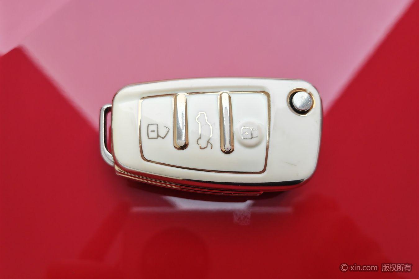 Audi Q2L id 4479273 из Китая 20
