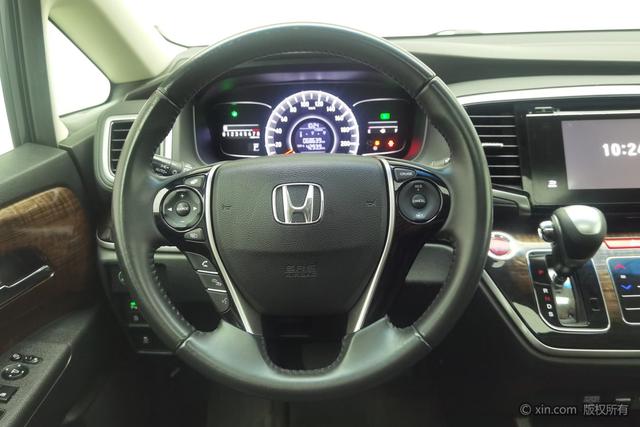 Honda Odyssey 2015 2.4 L — фото 14