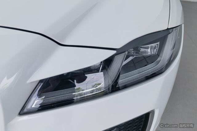 Jaguar XFL 2021 2.0 T P 200 2 WD — фото 7