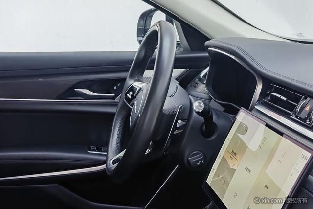Jaguar XFL 2021 2.0 T P 200 2 WD — фото 12