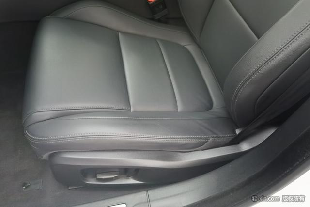 Jaguar XFL 2021 2.0 T P 200 2 WD — фото 19