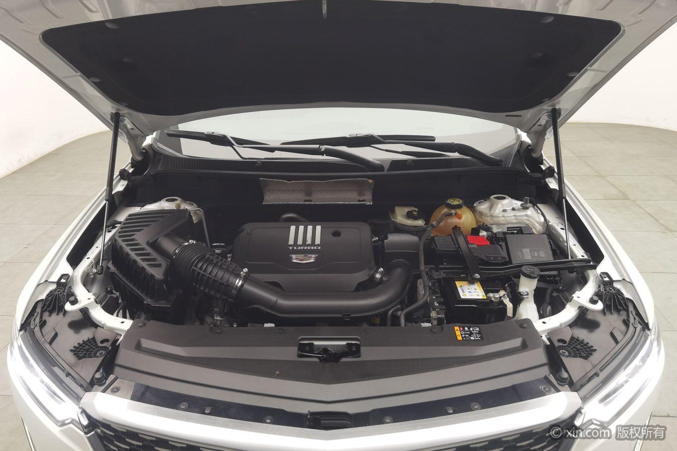 Cadillac XT6 2020 28T мест Luxury