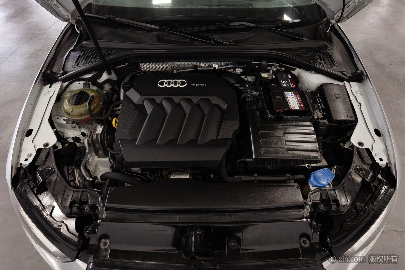 Audi A3 2019 Limousine 40 TFSI Sport V