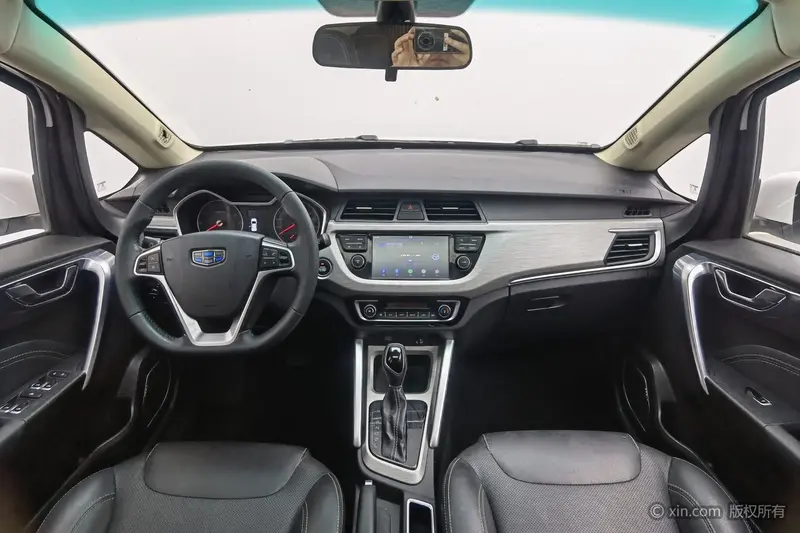 Geely Vision X3 — фото 8