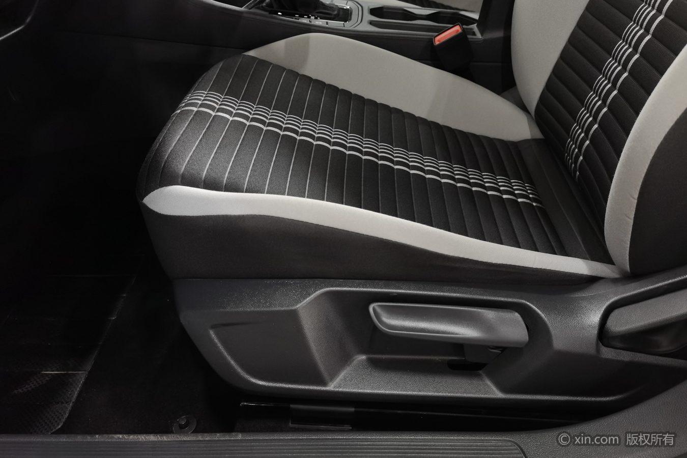 Volkswagen Bora id 4451711 из Китая 14