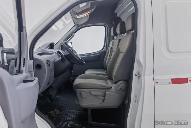 Maxus V80 2020 2.5 T MT 2/3 — фото 17