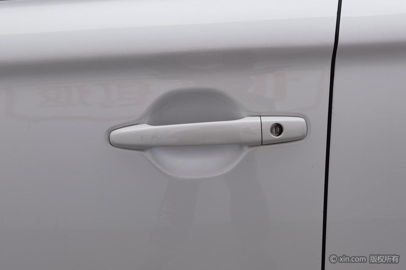 Mitsubishi Outlander 2021 2.0L 5 мест