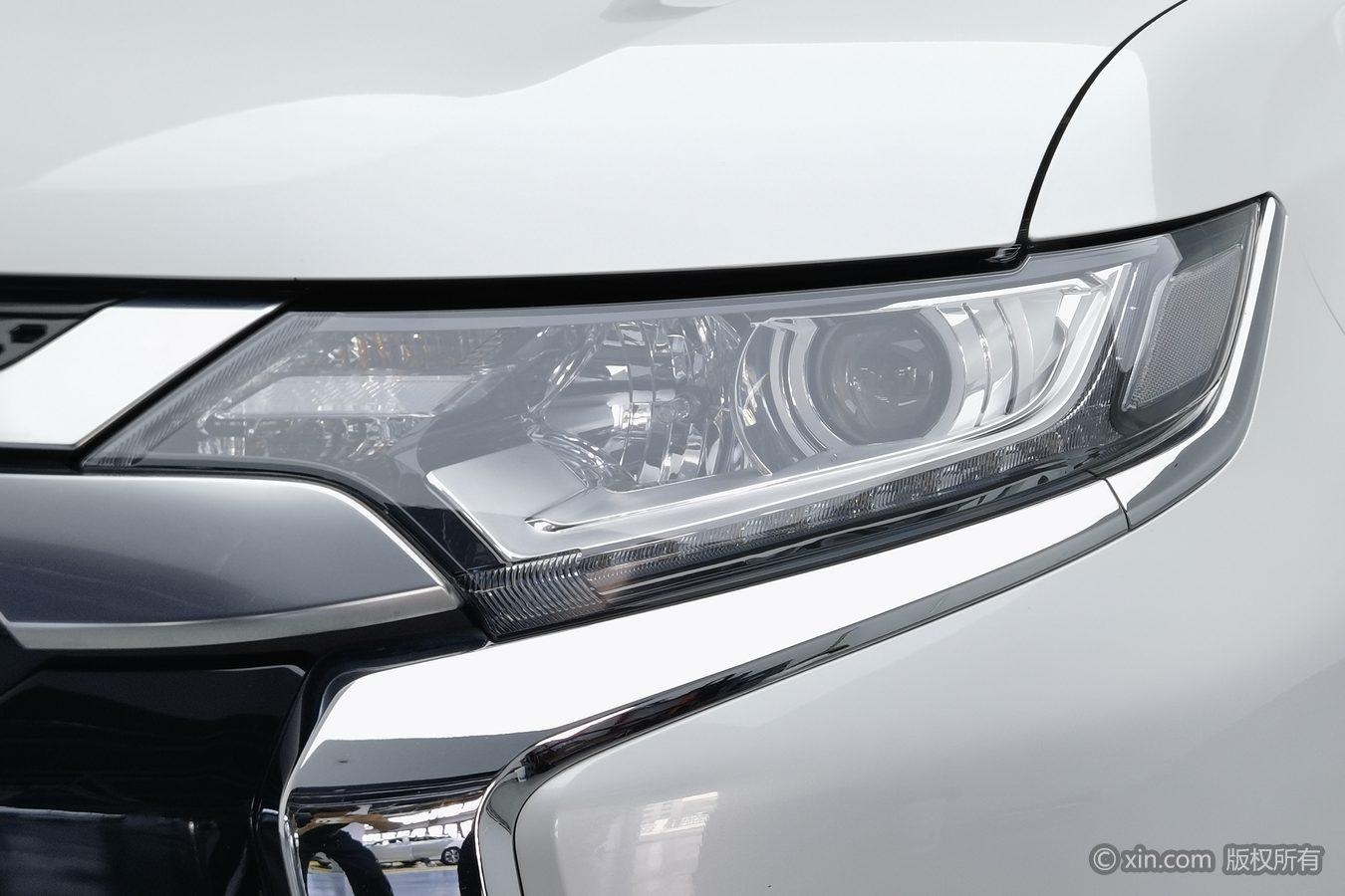 Mitsubishi Outlander 2021 2.0L 5 мест