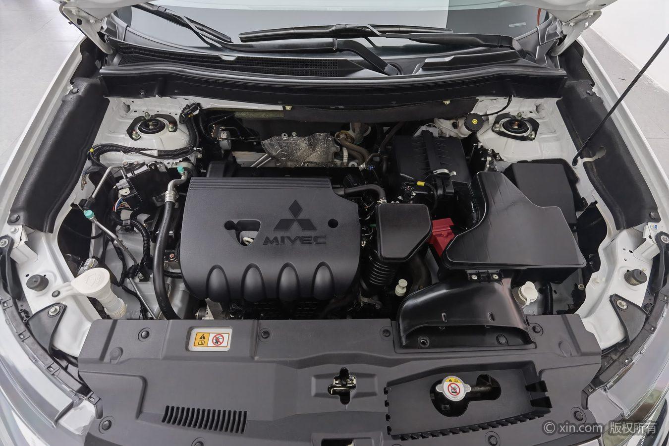 Mitsubishi Outlander 2021 2.0L 5 мест