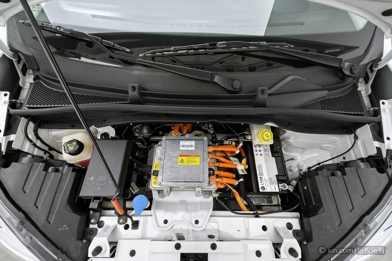 Roewe Clever 2021 302km мест