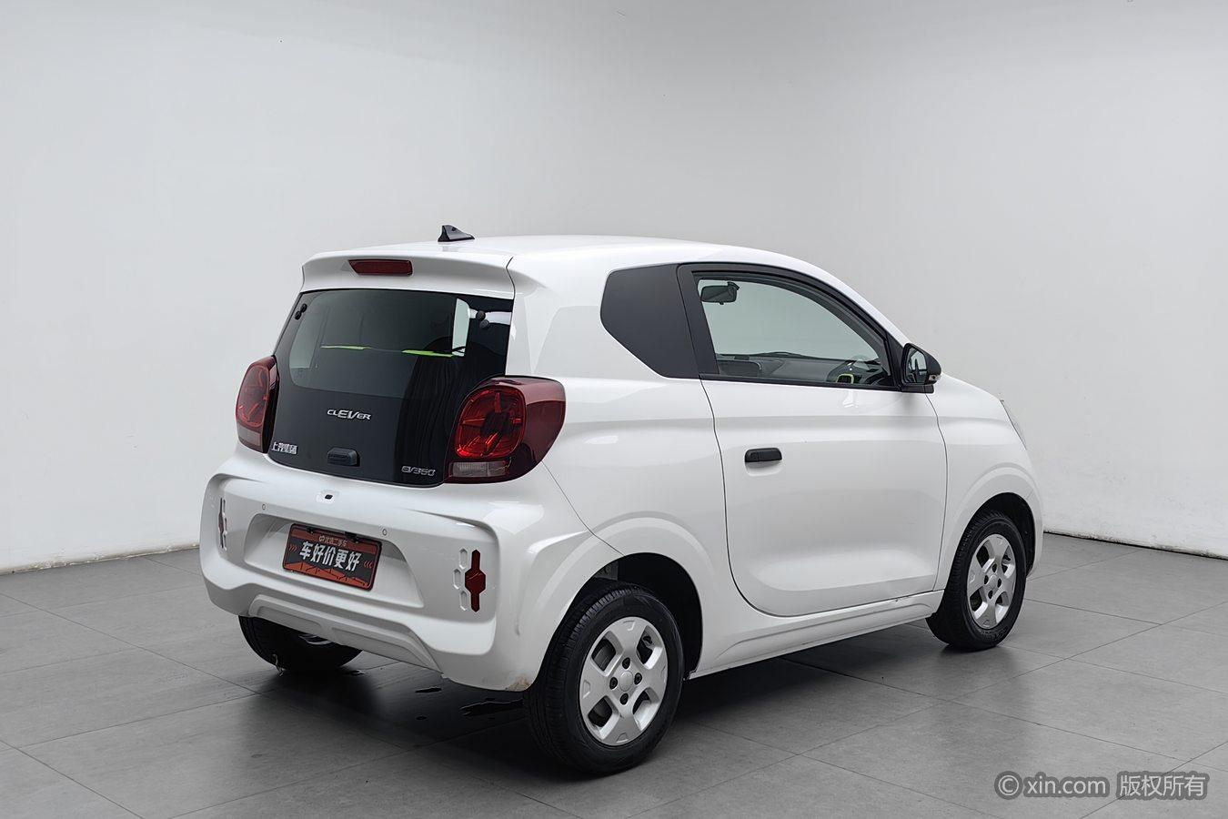 Roewe Clever 2021 302km мест