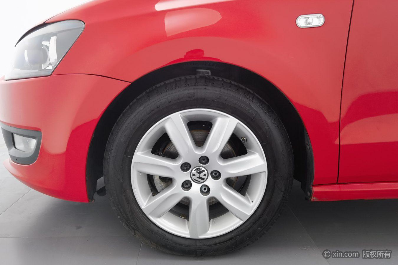 Volkswagen Polo 2011 1.6L AT