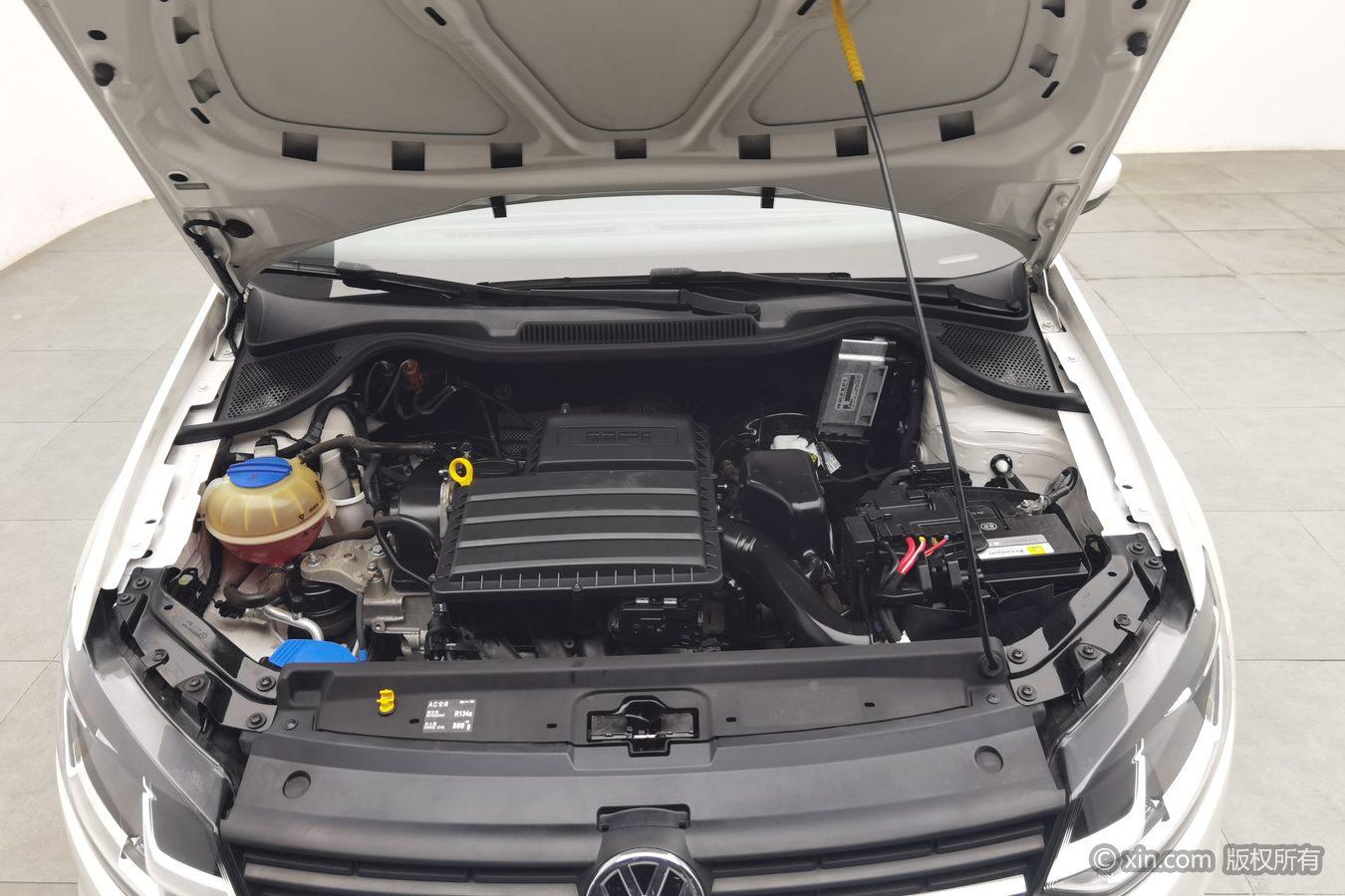 Volkswagen Polo 2016 1.6L AT Comfort