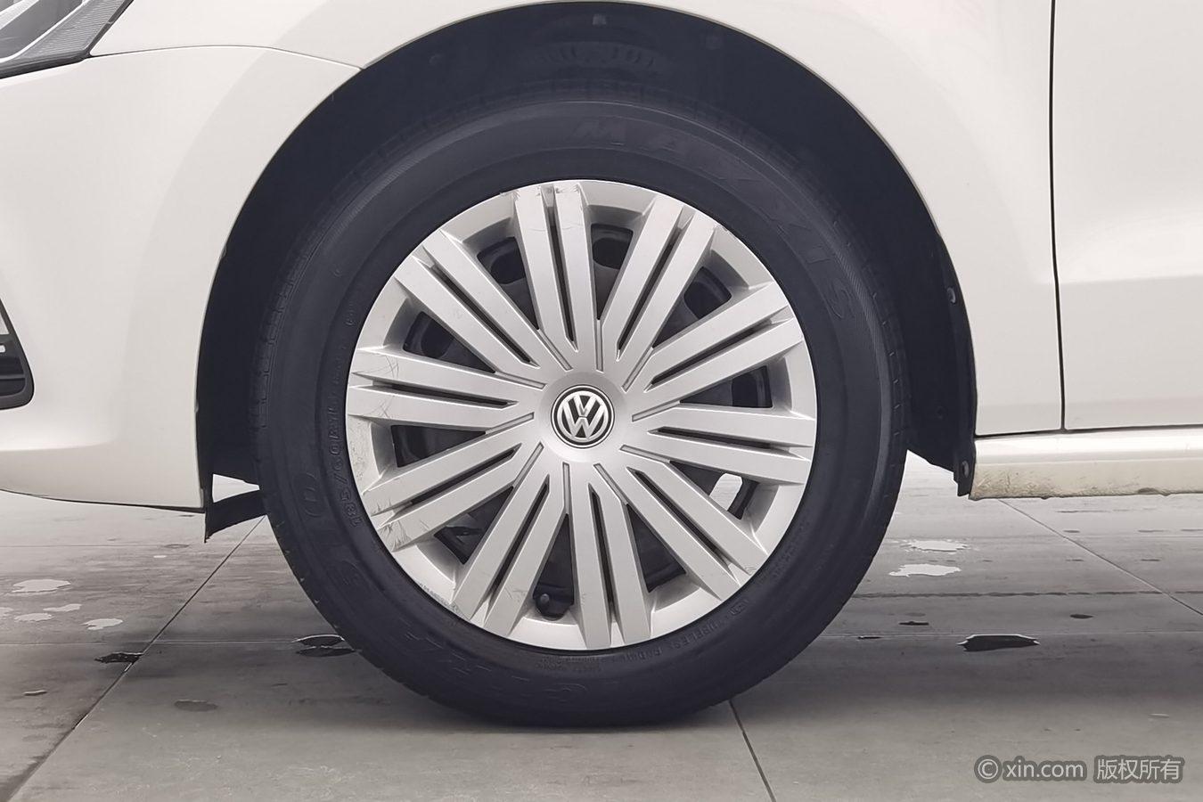 Volkswagen Polo 2016 1.6L AT Comfort