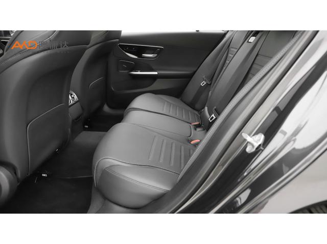 Mercedes-Benz C-Class 2024 C 260 L — фото 10