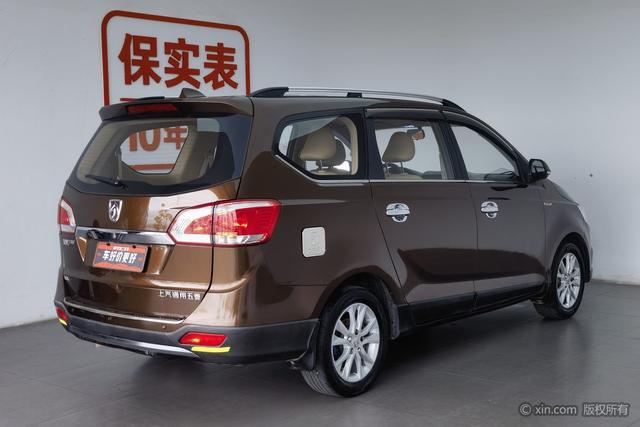 Wuling Baojun 730 2015 1.8 L MT ESP 7 — фото 4