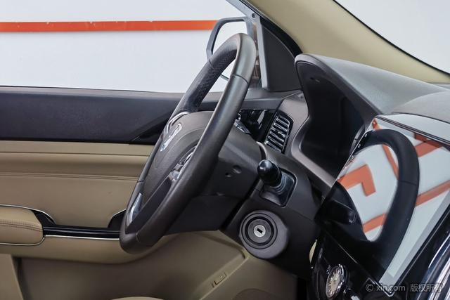Wuling Baojun 730 2015 1.8 L MT ESP 7 — фото 8