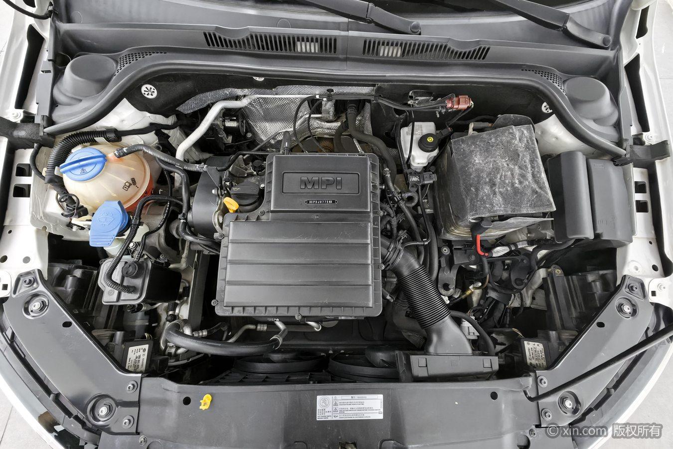 Volkswagen Sagitar 2017 1.6L AT Comfort