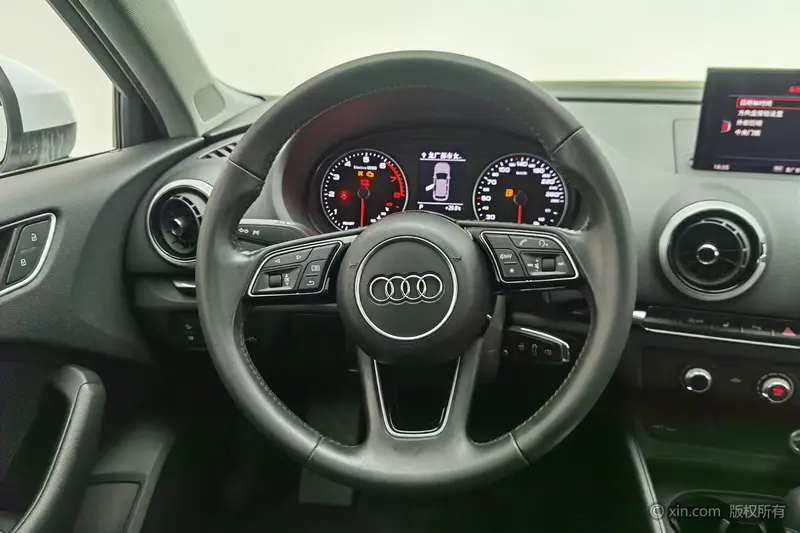 Audi A 3 Sportback 35 TFSI V — фото 9