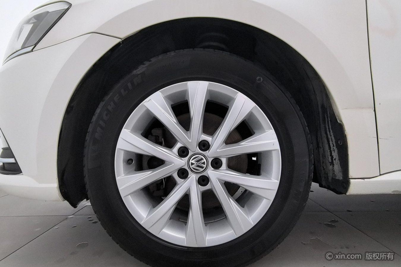 Volkswagen Lavida 2015 230TSI DSG Comfort
