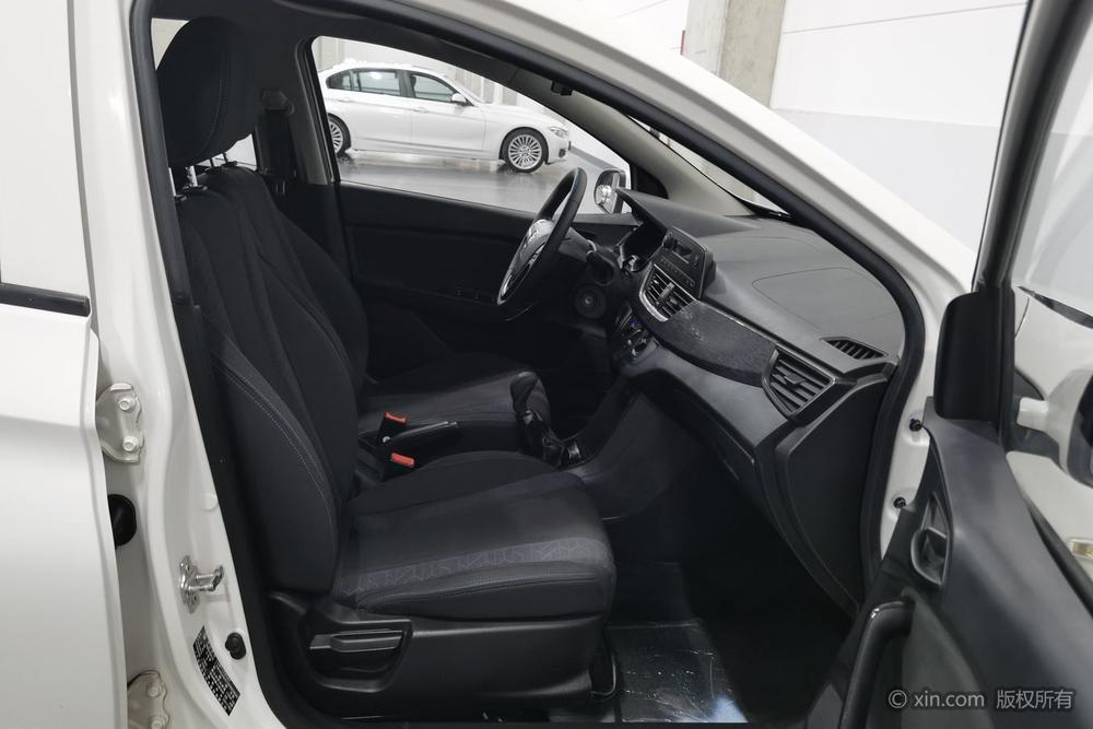 Baojun 310, фото 19