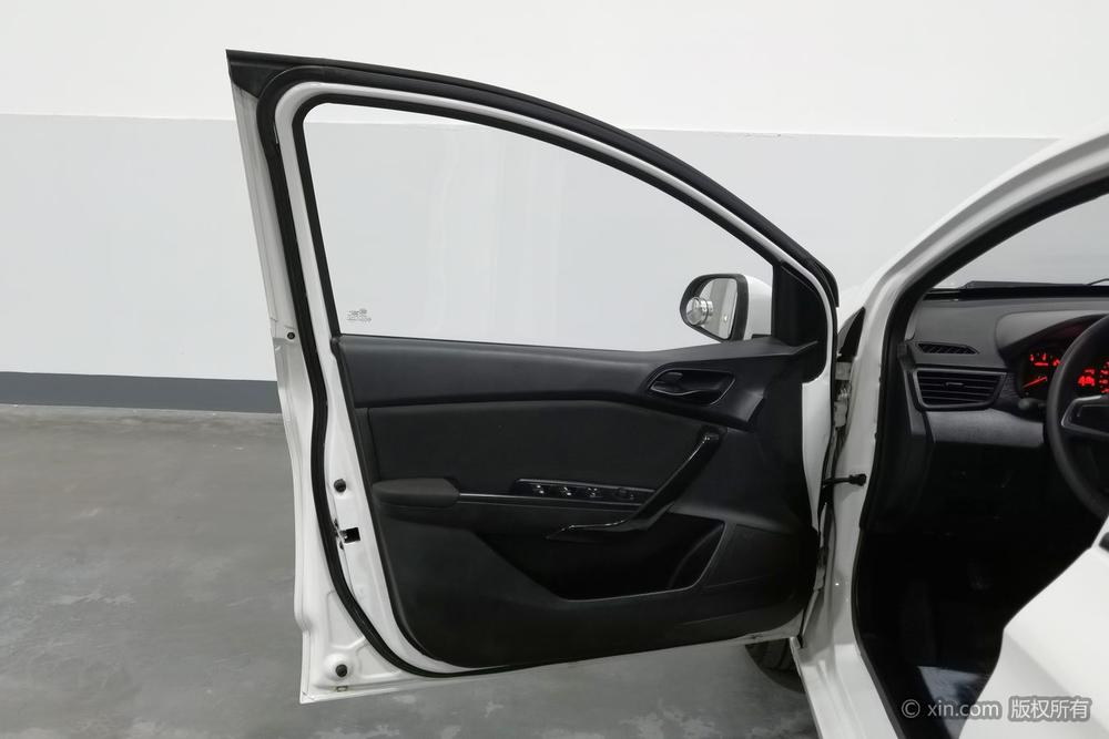 Baojun 310, фото 22