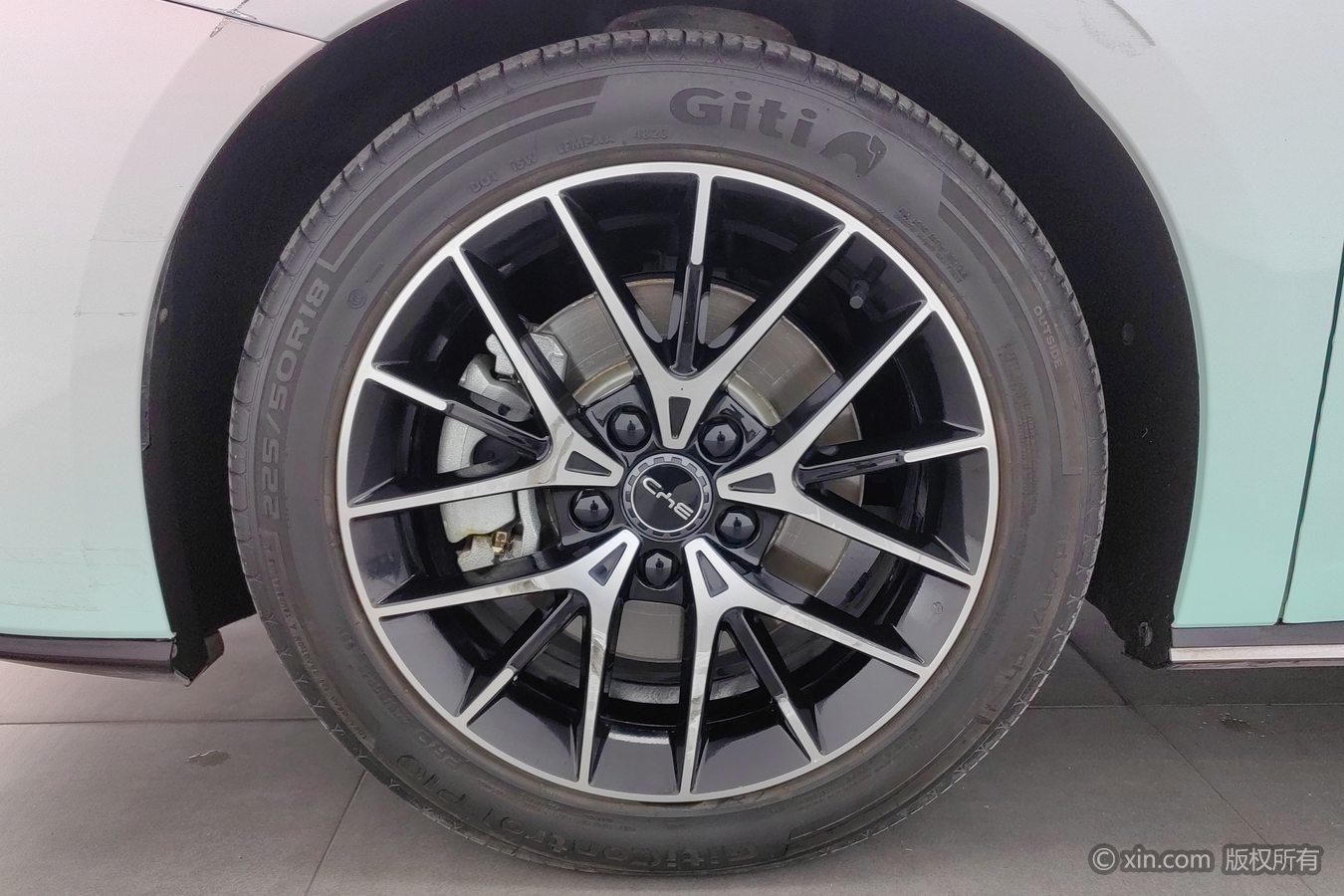 BYD Seal DM 2024 rong yao ban DM-i 1.5L 121KM Люкс