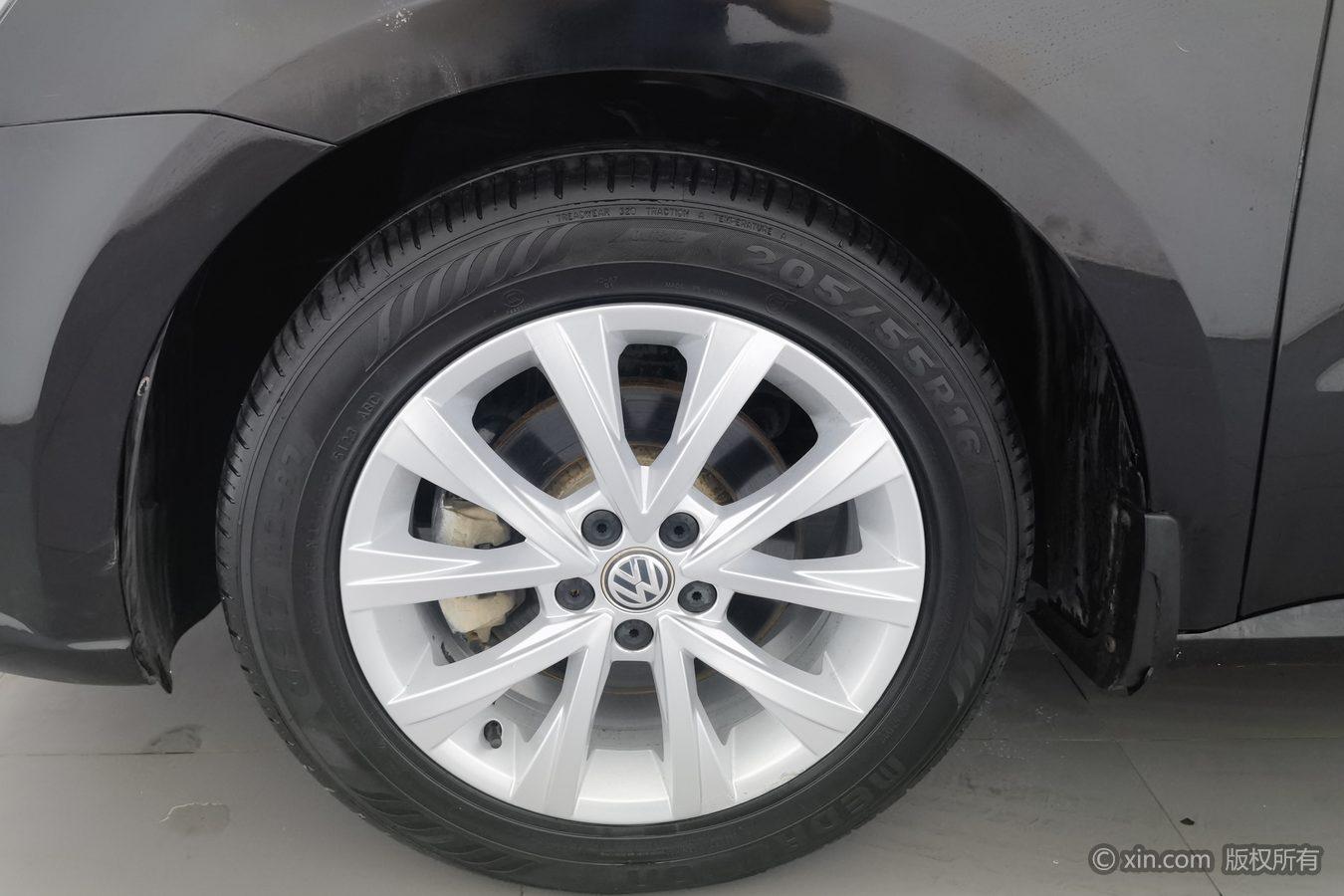 Volkswagen Lavida 2015 1.6L MT Comfort
