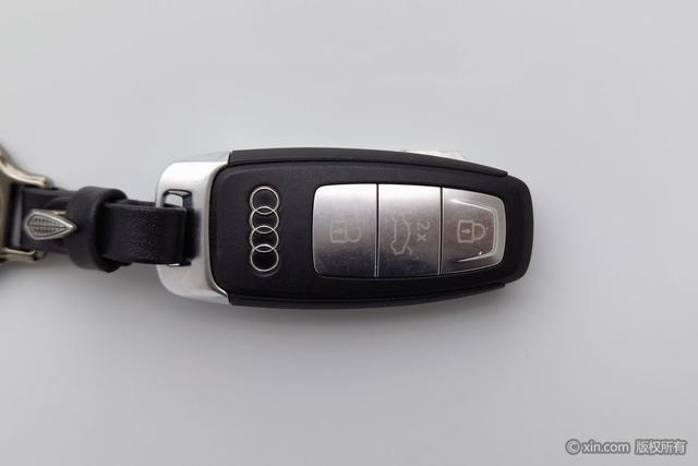 Audi A3 2024 A 3 L Limousine 35 TFSI Sport — фото 6
