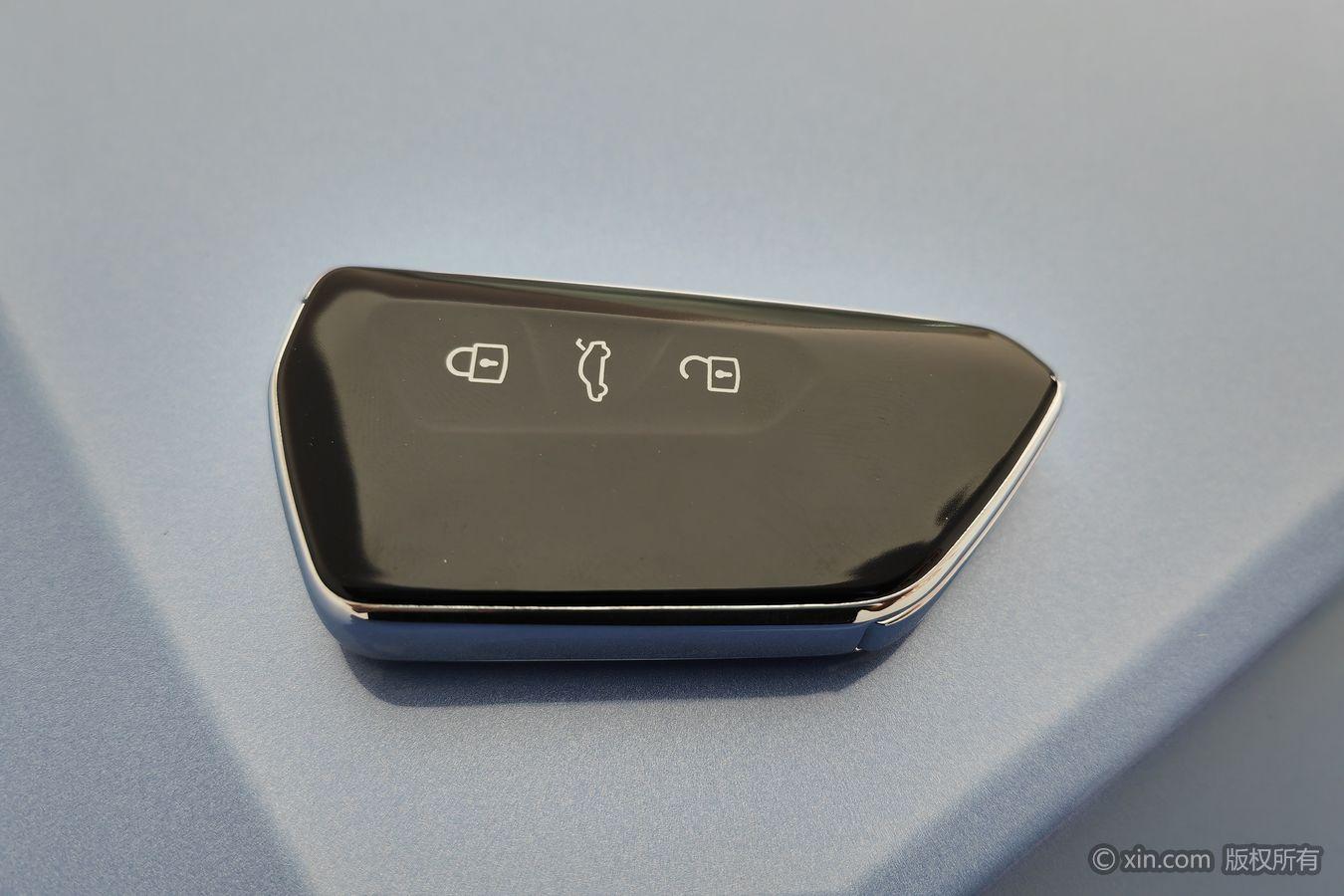 Volkswagen Tiguan L id 4440183 из Китая 18